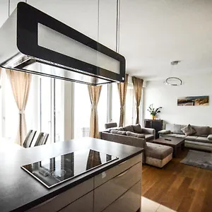 Apartamento Hochwertig Im Herzen Stuttgarts, Stuttgart