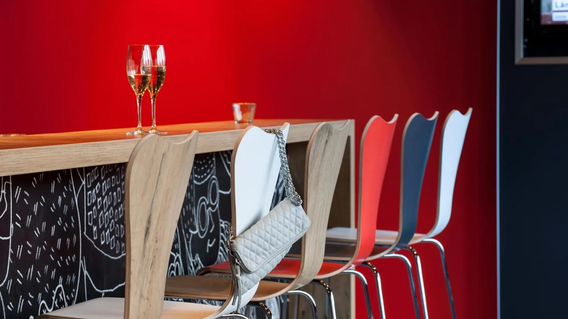 ibis Stuttgart Centrum 3*,  Deutschland